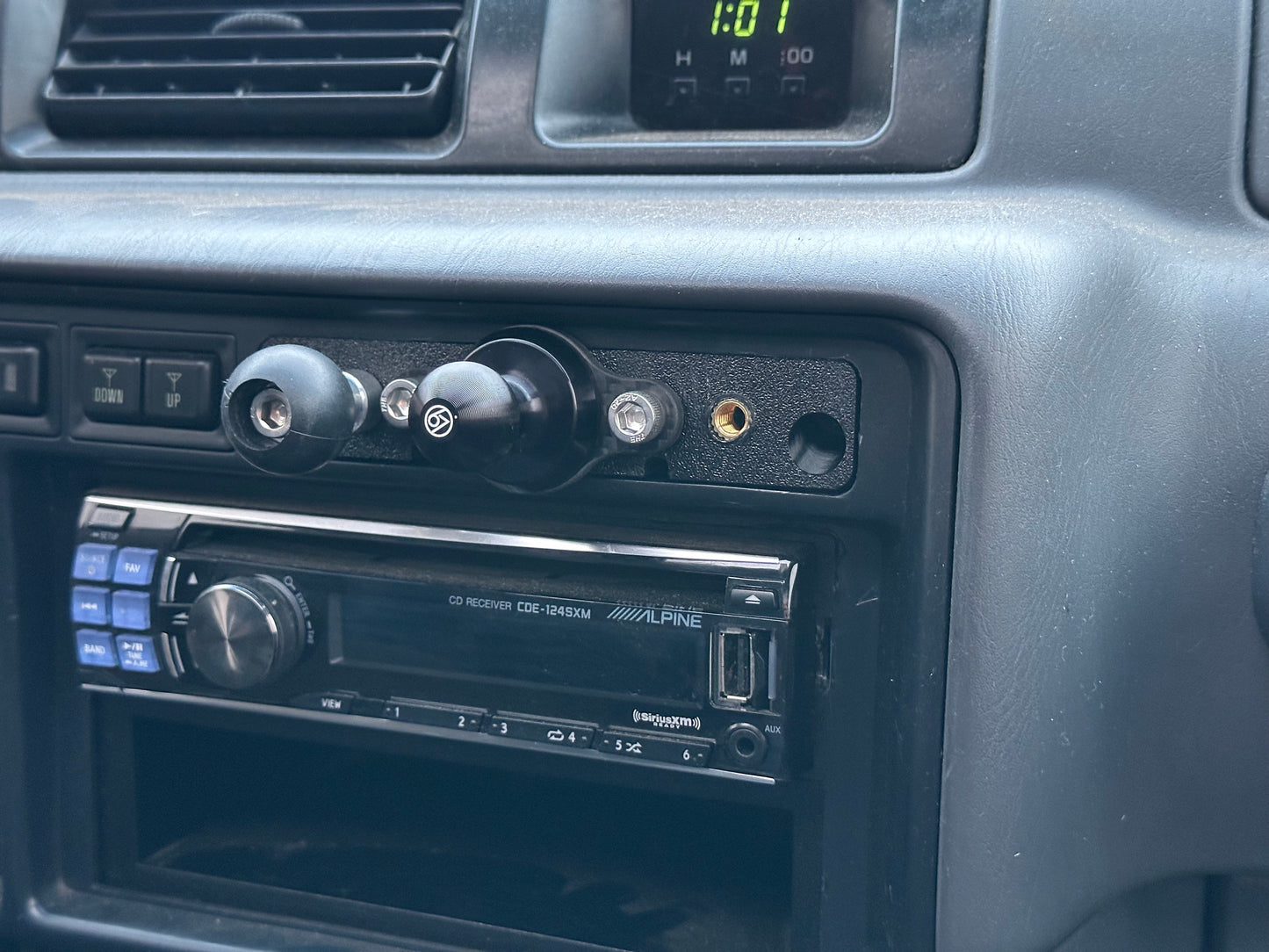 95-97 FZJ80 Land Cruiser Dashboard Accessory Platform for RAM 67D AMPS Pattern Ball Mount