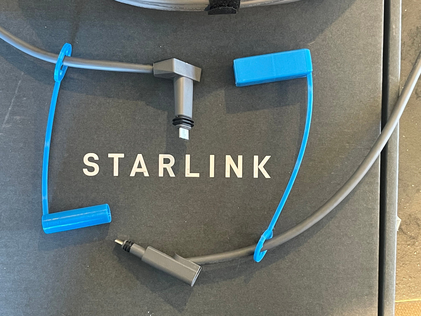 Starlink Cable Plug Protectors Cover With Tether - Free Shipping